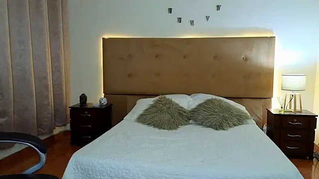 Steven Velez online show from September 2025 03:00:02 AM