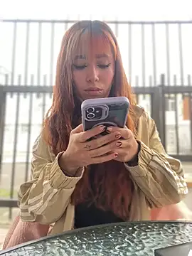 Sallem Pink online show from April 2026 12:00:02 PM