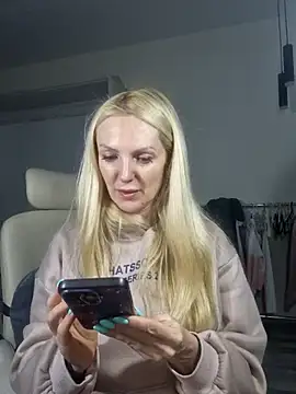 Monna online show from February 2026 04:00:02 PM