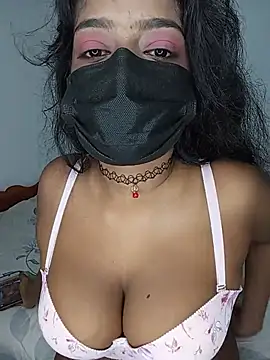 Snapshot of Darkchocosl8 chatting on July 2026 08:05:01 PM Darkchocosl8 online show from July 2026 08:05:01 PM