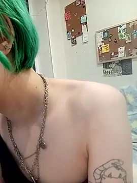 Snapshot of CarolineRichter chatting on February 2026 12:21:01 AM CarolineRichter online show from February 2026 12:21:01 AM