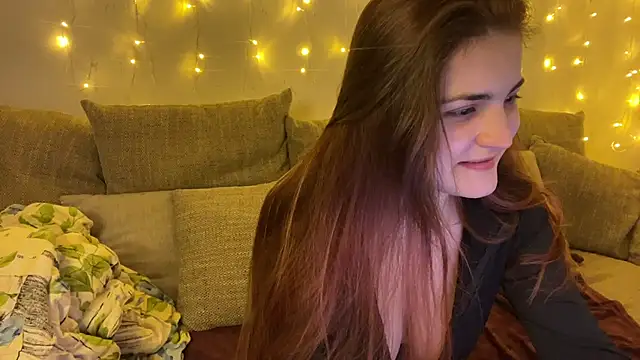 Vivalenti Kiss online show from December 2025 05:09:01 PM