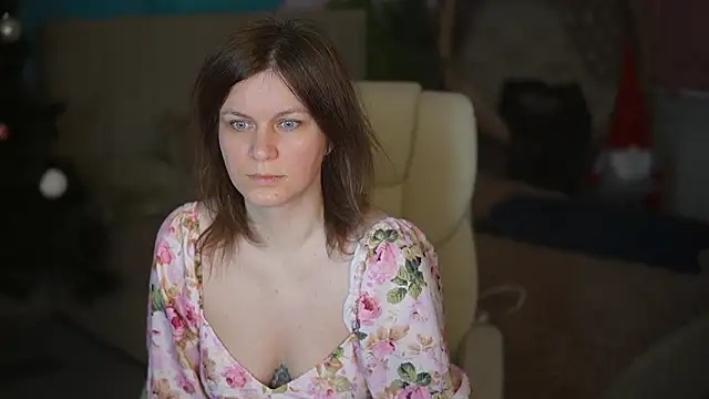 Snapshot of TinaMelt chatting on February 2026 07:01:02 PM TinaMelt online show from February 2026 07:01:02 PM