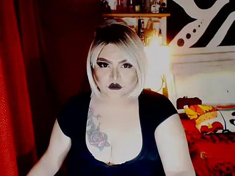 Snapshot of Mistress4fun chatting on September 2025 06:04:02 AM Mistress4fun online show from September 2025 06:04:02 AM