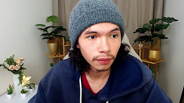 Snapshot of Xoxo_Smiles chatting on November 2025 11:03:02 AM Xoxo Smiles online show from November 2025 11:03:02 AM