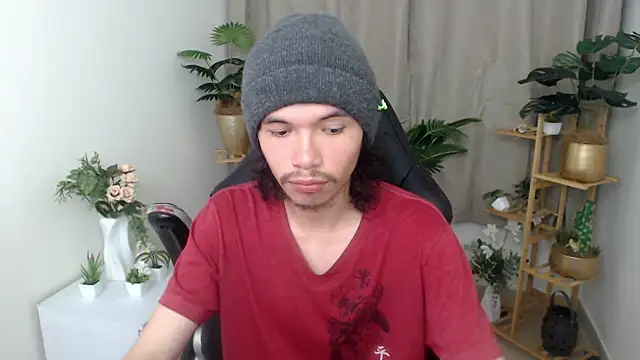 Snapshot of Xoxo_Smiles chatting on December 2025 08:30:02 AM Xoxo Smiles online show from December 2025 08:30:02 AM