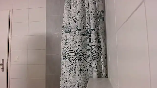 Hijuga online show from April 2026 04:45:02 PM