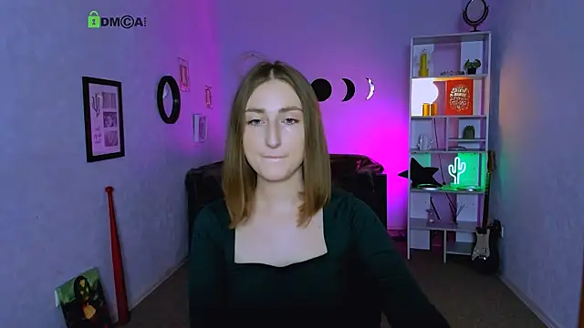 eva smiith  online show from October 2025 05:15:02 AM