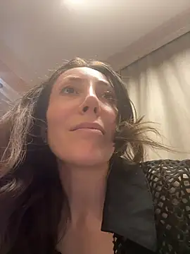 HellaryTourent online show from February 2026 05:39:02 PM