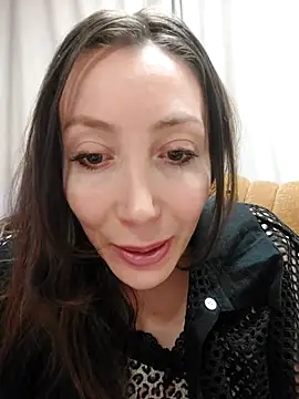 HellaryTourent online show from February 2026 05:10:01 PM