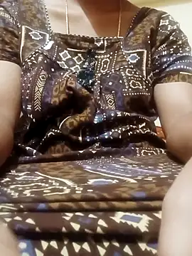 Snapshot of NISHU-TELUGU chatting on November 2025 04:38:02 PM NISHU-TELUGU online show from November 2025 04:38:02 PM