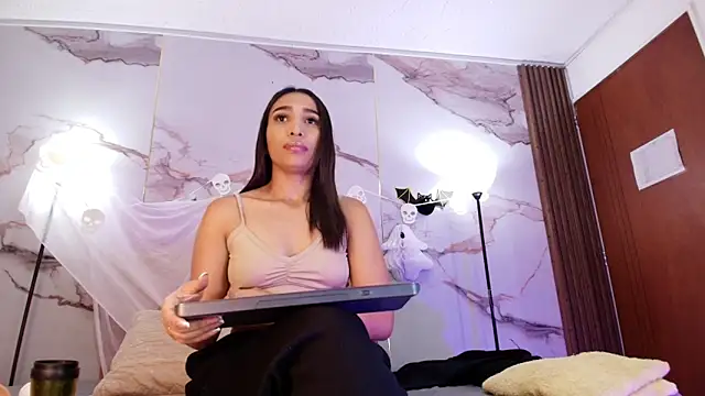 AlyaThompson online show from October 2025 03:43:02 AM