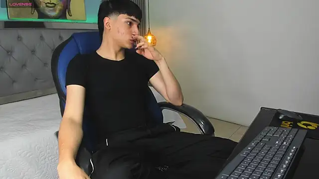 SamBlack  online show from June 2026 12:47:02 PM