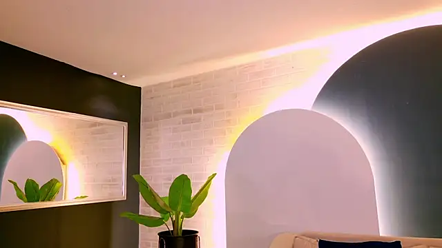 AgathaKondo  online show from November 2025 09:26:01 PM