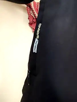 RAYI Queen 4 online show from November 2025 03:20:02 AM