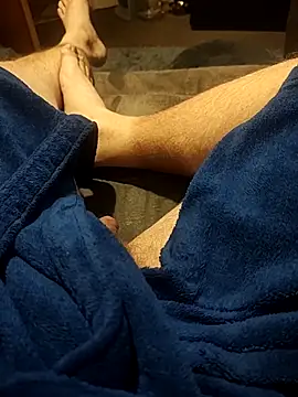 Snapshot of hubbyfun19 chatting on January 2026 06:18:02 AM hubbyfun19 online show from January 2026 06:18:02 AM