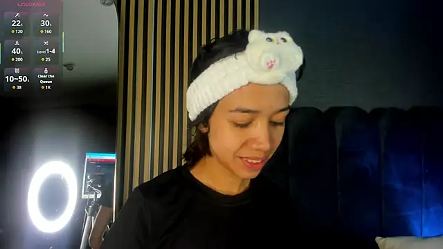 Gina 77 online show from November 2025 12:38:02 PM