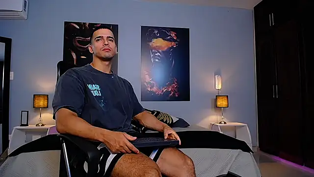 Snapshot of ChristopherBlack_ chatting on September 2025 01:00:02 PM ChristopherBlack online show from September 2025 01:00:02 PM