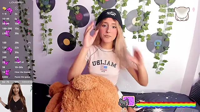 Amy Moonlight online show from September 2025 09:06:02 PM