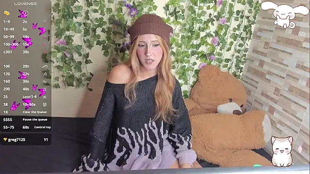 Snapshot of Amy_Moonlight chatting on June 2026 10:52:01 PM Amy Moonlight online show from June 2026 10:52:01 PM