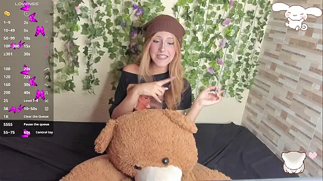 Amy Moonlight online show from June 2026 09:14:02 PM