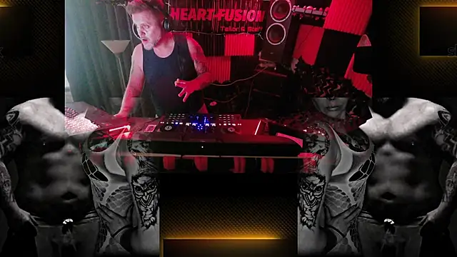 Wir2002Paar online show from October 2025 09:06:02 AM