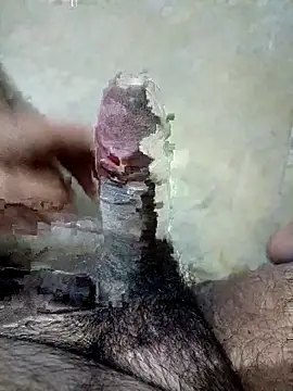 Rishiraj2595 online show from December 2025 05:53:01 PM