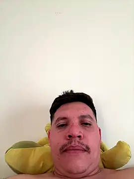 michael877675 online show from December 2025 11:24:02 PM