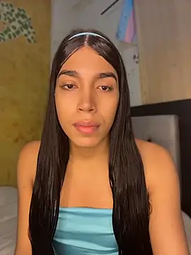 Snapshot of AmbarFoxx_ chatting on June 2026 04:50:01 AM AmbarFoxx online show from June 2026 04:50:01 AM