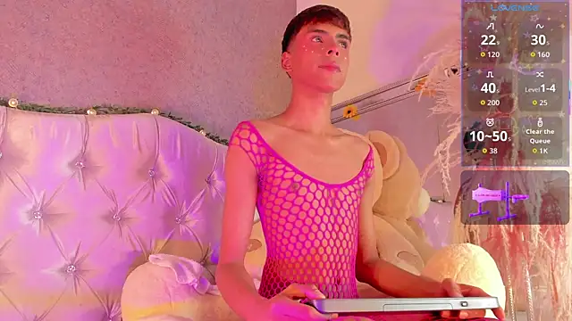 PrincePoppy online show from September 2025 08:19:01 PM