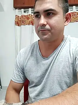 Bradd 32 online show from March 2026 03:52:02 AM