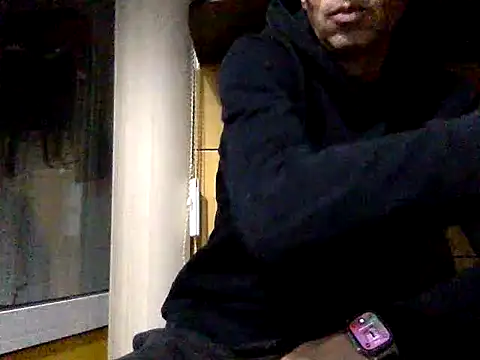 adiluci1 online show from November 2025 06:42:02 PM