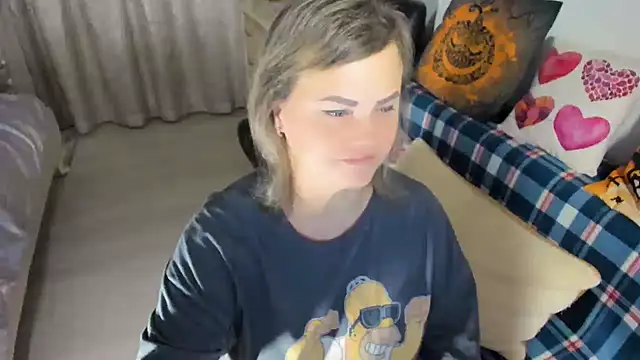 MildMature online show from December 2025 07:54:02 PM