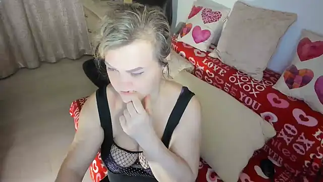 MildMature online show from April 2026 08:39:01 PM