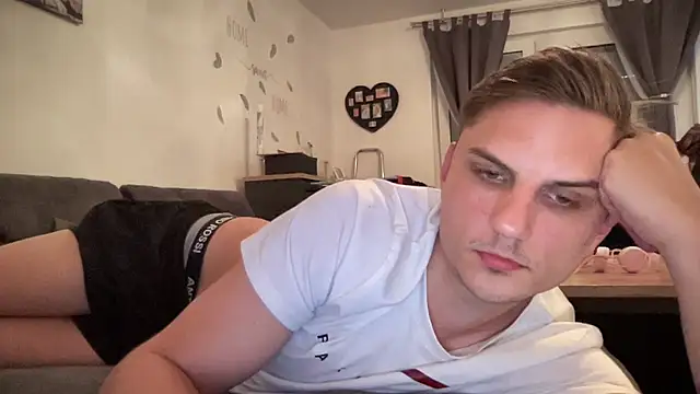 Sweetbooy90 online show from May 2026 05:42:02 PM