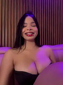Snapshot of PamelaCullen chatting on July 2026 06:47:02 AM PamelaCullen online show from July 2026 06:47:02 AM