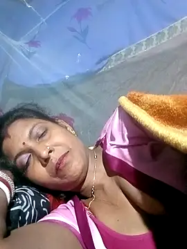 Savita992 online show from February 2026 07:47:02 PM