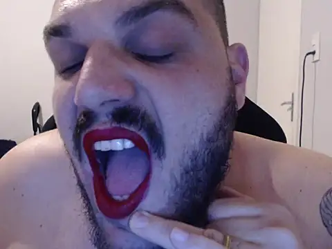 Snapshot of Brsecretbear chatting on September 2025 10:31:02 PM Brsecretbear online show from September 2025 10:31:02 PM