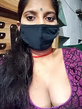 Daisygirl9 online show from June 2026 05:03:02 PM