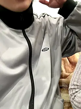 C-4bomb online show from December 2025 05:13:01 AM