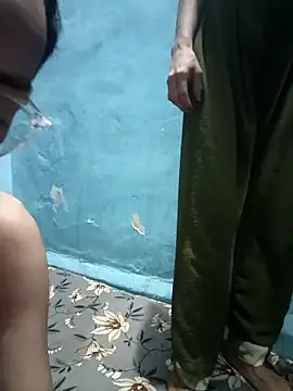 ursumita online show from October 2025 07:15:02 PM