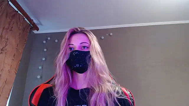 Iris lave online show from October 2025 02:40:02 PM