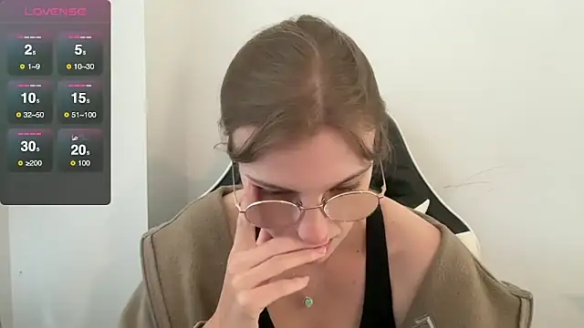 BustyKellyXXX online show from October 2025 08:46:01 AM