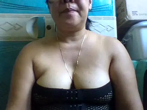 Snapshot of mommasexy29 chatting on September 2025 04:39:02 AM mommasexy29 online show from September 2025 04:39:02 AM