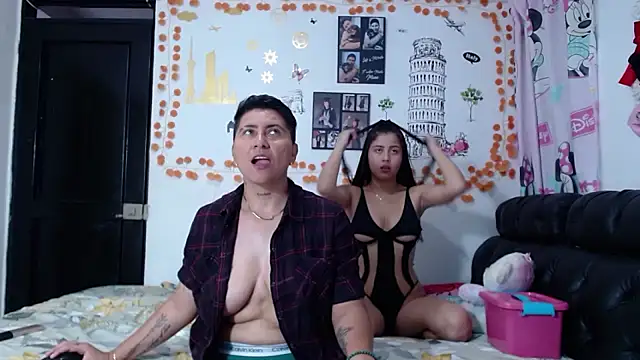 Snapshot of JaneAndAmy chatting on September 2025 05:24:01 PM JaneAndAmy online show from September 2025 05:24:01 PM