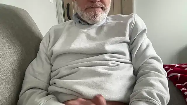 Snapshot of braselton06 chatting on February 2026 05:00:02 PM braselton06 online show from February 2026 05:00:02 PM