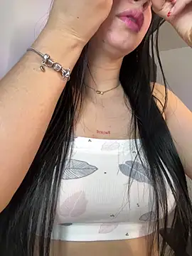 lucy grey25 online show from March 2026 04:39:02 PM