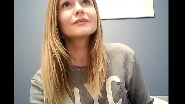 Snapshot of Ginger-bb chatting on December 2025 08:41:02 AM Ginger-bb online show from December 2025 08:41:02 AM