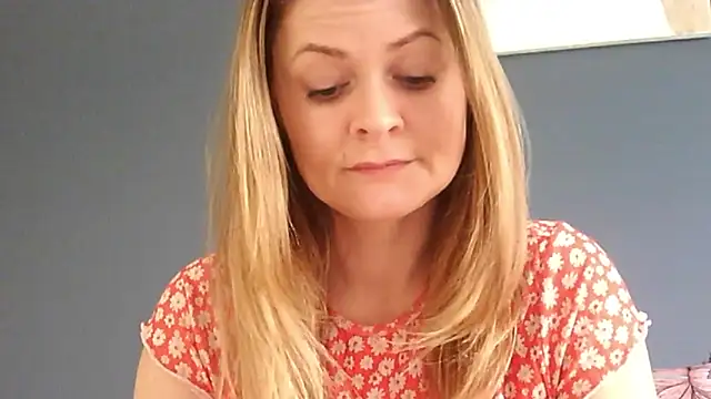 Ginger-bb online show from April 2026 06:08:01 AM