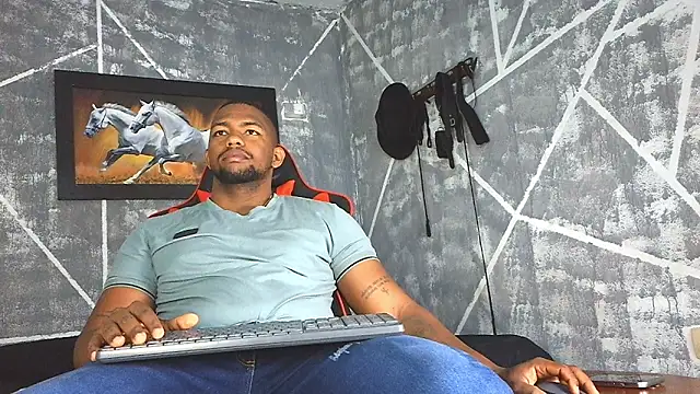 big blackmen19 online show from May 2026 01:51:01 PM